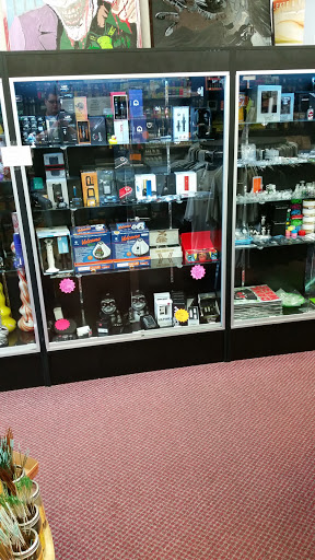 Tobacco Shop «Up-N-Smoke», reviews and photos, 10021 Dixie Hwy, Louisville, KY 40272, USA