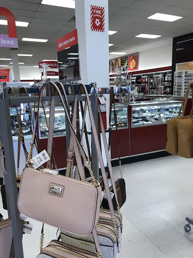 Department Store «T.J. Maxx», reviews and photos, 865 Bridgeport Ave, Shelton, CT 06484, USA