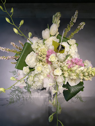 Florist «Twiggs Floral Design Gallery», reviews and photos, 3250 J St, Sacramento, CA 95816, USA