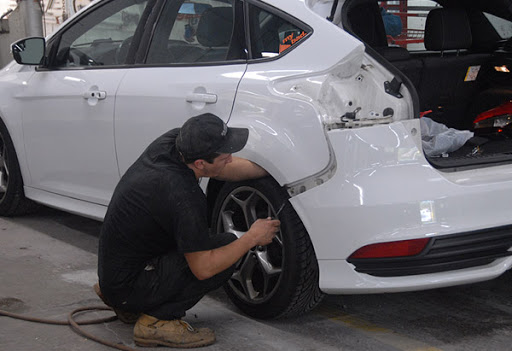 Auto Body Shop «Klaben Auto Stores Body Shop», reviews and photos, 2100 E Main St, Kent, OH 44240, USA