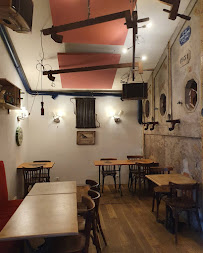 Atmosphère du La CaVe - Restaurant et cave à vins à Montreuil - n°16