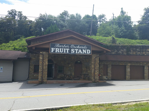Produce Market «Barber Orchard Fruitstands Inc», reviews and photos, 2855 Old Balsam Rd, Waynesville, NC 28786, USA