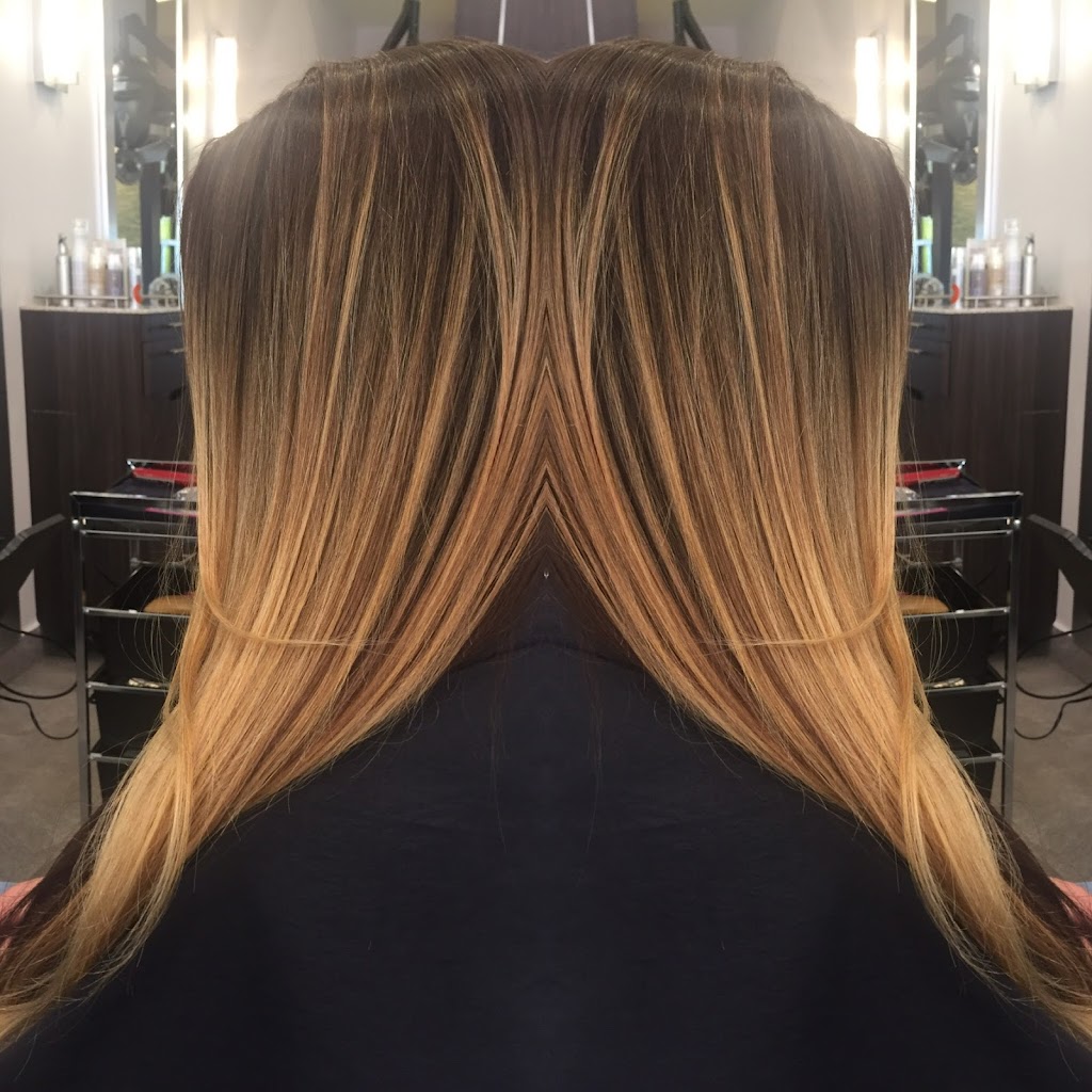 Salon Siete 33403