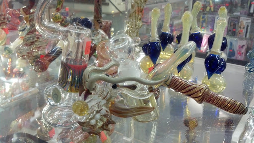 Tobacco Shop «420 Smoke Shop», reviews and photos, 2559 University Ave, San Diego, CA 92104, USA