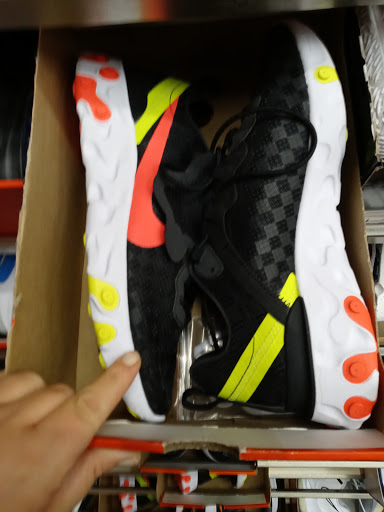 Sporting Goods Store «Nike Factory Store», reviews and photos, 4600 Shelbyville Rd #615, Louisville, KY 40207, USA