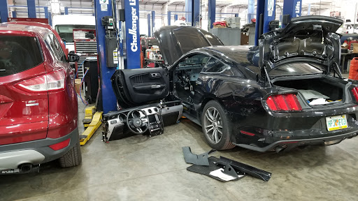 Ford Dealer «Greenway Ford», reviews and photos, 9001 E Colonial Dr, Orlando, FL 32817, USA