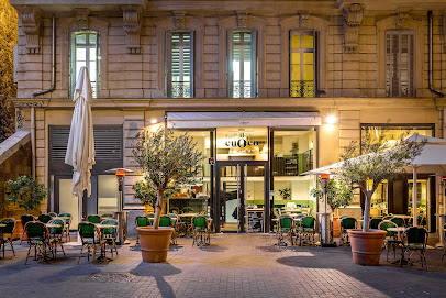 Il Cuoco - Restaurant Marseille - 5 Pl. Sadi-Carnot, 13002 Marseille, France