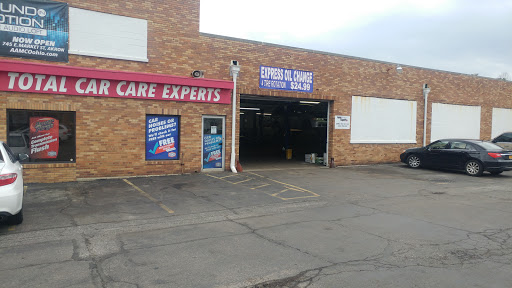 Transmission Shop «AAMCO Transmissions & Total Car Care», reviews and photos, 745 E Market St, Akron, OH 44305, USA