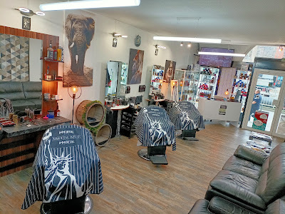Mahmoud Coiffure à Poitiers