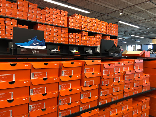 Clothing Store «Nike Factory Store», reviews and photos, 10746 Emerald Coast Pkwy #159, Destin, FL 32550, USA