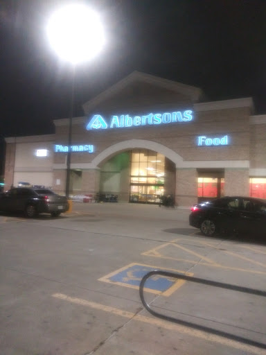 Grocery Store «Albertsons», reviews and photos, 215 N Carrier Pkwy, Grand Prairie, TX 75050, USA