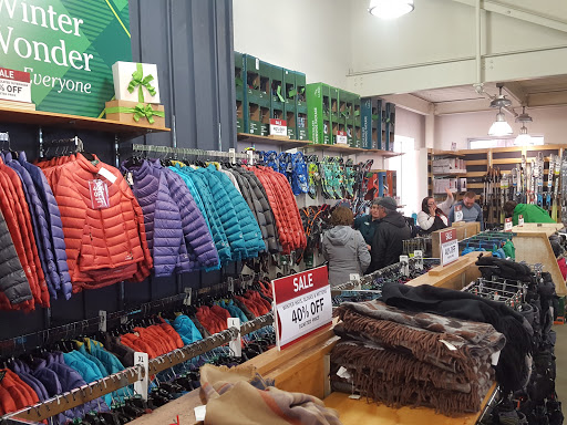 Clothing Store «L.L. Bean Outlet», reviews and photos, 1 Freeport Village Station, Freeport, ME 04033, USA