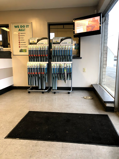 Tire Shop «Mavis Discount Tire», reviews and photos, 67 Franklin Turnpike, Mahwah, NJ 07430, USA