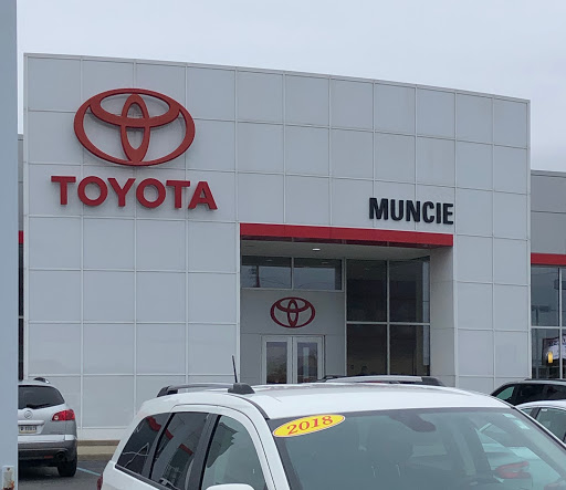 Car Dealer «Toyota of Muncie», reviews and photos, 3311 N Nebo Rd, Muncie, IN 47304, USA