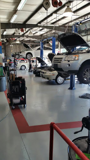 Auto Repair Shop «European Automotive Specialists of Atlanta», reviews and photos, 4550 Memorial Dr, Decatur, GA 30032, USA