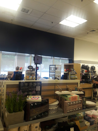 Department Store «Marshalls», reviews and photos, 1005 Paradise Rd, Swampscott, MA 01907, USA