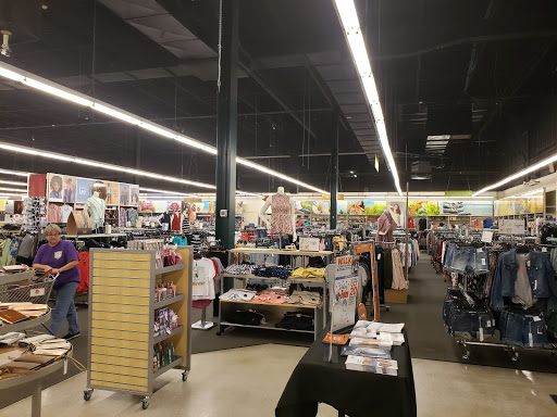 Outlet Store «VF Outlet», reviews and photos, 2824 S Eason Blvd, Tupelo, MS 38804, USA
