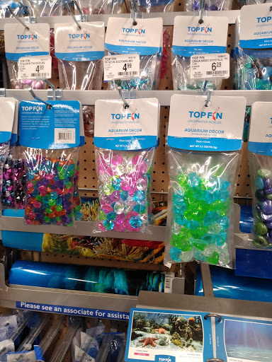 Pet Store «PetSmart», reviews and photos, 1671 S Interstate Hwy 35 #200, New Braunfels, TX 78130, USA