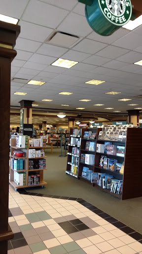 Book Store «Barnes & Noble», reviews and photos, 710 County Hwy 10, Blaine, MN 55434, USA