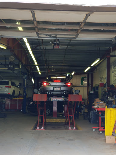 Auto Repair Shop «Fastrack Automotive Inc», reviews and photos, 147 Summit St #10, Peabody, MA 01960, USA