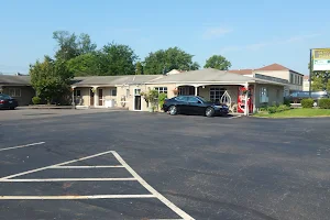 Colonial Motel image