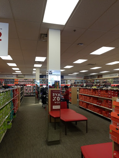 Shoe Store «Famous Footwear», reviews and photos, 505-507 W 49th St, Hialeah, FL 33012, USA