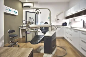 Μαλλιάρη Μαρία - Οδοντίατρος | Προσθετολόγος DDS | MSc image