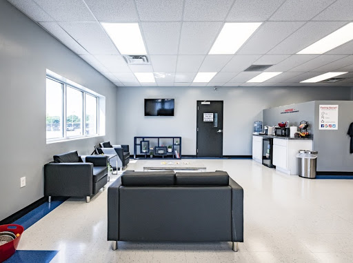 Diesel Engine Repair Service «Miami Valley Truck Repair», reviews and photos, 3657 Pinnacle Rd, Moraine, OH 45418, USA