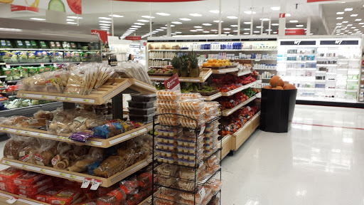 Department Store «Target», reviews and photos, 2333 63rd St, Woodridge, IL 60517, USA