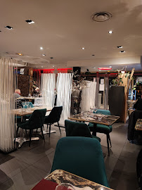 Atmosphère du Restaurant méditerranéen LES TERRASSES DE LA ROTONDE à Le Pradet - n°5