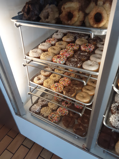 Donut Shop «Happy Donuts», reviews and photos, 1041 Gilman St, Berkeley, CA 94710, USA