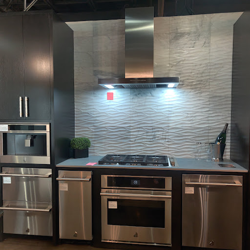 Appliance Store «Capital Distributing Showroom», reviews and photos, 2910 N Stemmons Fwy, Dallas, TX 75247, USA