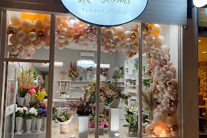 Croydon Blooms Flower Studio image