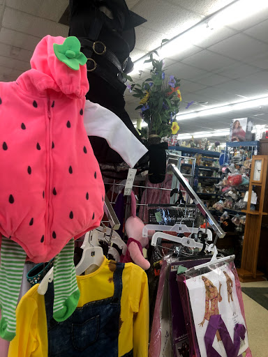 Thrift Store «Laurel Thrift Store Center», reviews and photos, 9880 Washington Blvd N, Laurel, MD 20723, USA