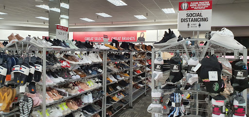 Clothing Store «Burlington Coat Factory», reviews and photos, 13092 Harbor Blvd, Garden Grove, CA 92843, USA