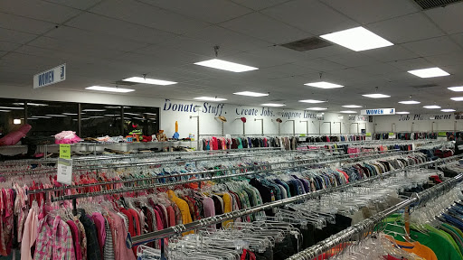 Thrift Store «Goodwill Greenacres/Woodbridge Store & Donation Center», reviews and photos, 6601 Forest Hill Blvd, Greenacres, FL 33413, USA