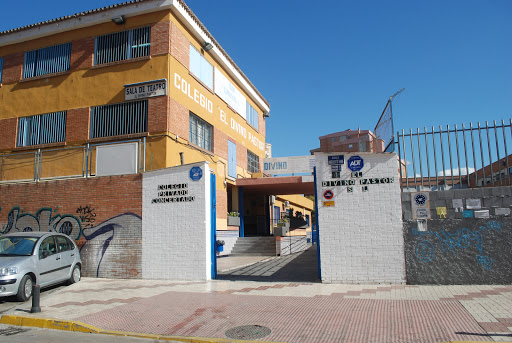 Colegio Privado Concertado El Divino Pastor De Málaga