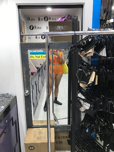 Fashion Accessories Store «Hot Point International Fashions», reviews and photos, 342 E Fordham Rd, Bronx, NY 10458, USA