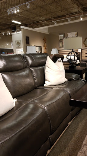 Furniture Store «Ashley HomeStore», reviews and photos, 7780 S Cicero Ave, Burbank, IL 60459, USA