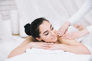 Sunny Massage image