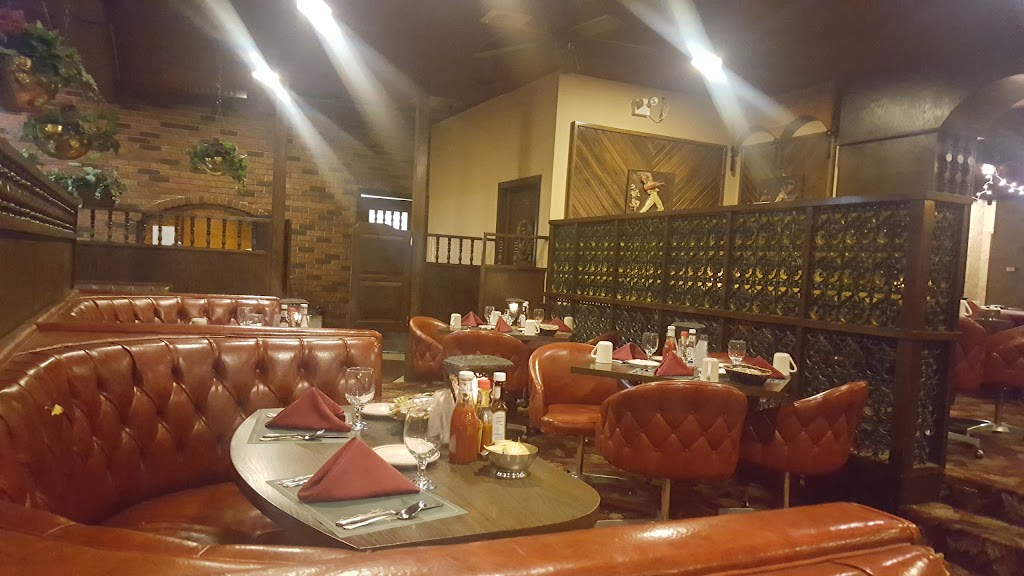 Bernardo's Steak House-Lounge 68901