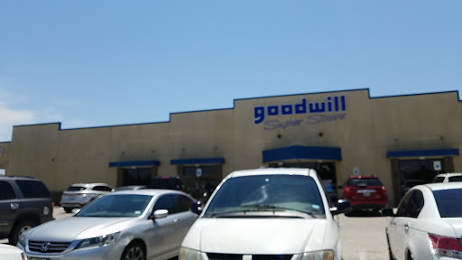 Goodwill Store - Lake Worth image 10