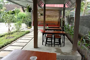 BENDO GARDEN RESTO image