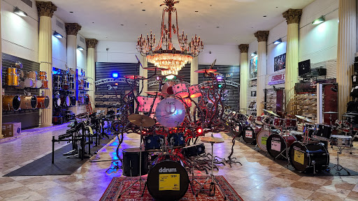 Musical Instrument Store «Sam Ash Music Stores», reviews and photos, 923 N McMullen Booth Rd, Clearwater, FL 33759, USA