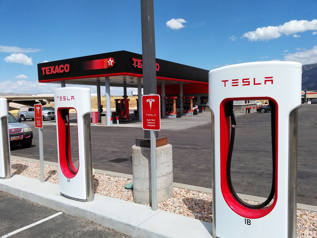 JC Mickelson's Restaurant 84648