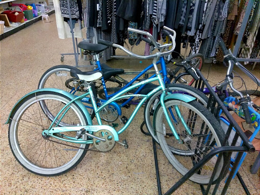 Thrift Store «Bell Thrift Store Inc», reviews and photos, 6627 Atlantic Ave, Bell, CA 90201, USA