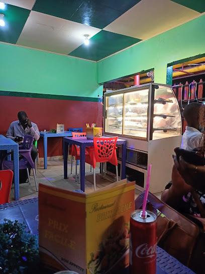 Restaurant prix facile - CFPH+MJQ, Libreville, Gabon