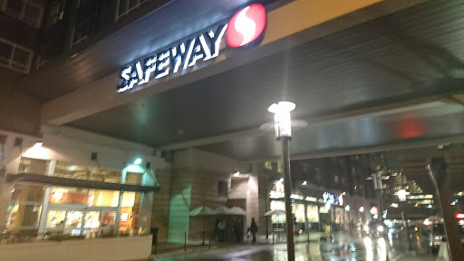 Grocery Store «Safeway», reviews and photos, 300 Bellevue Way NE, Bellevue, WA 98004, USA