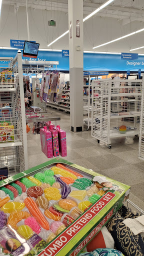 Clothing Store «Ross Dress for Less», reviews and photos, 19 Colma Blvd, Colma, CA 94014, USA