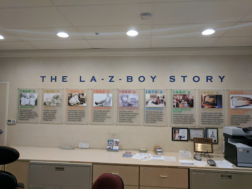 Furniture Store «La-Z-Boy Furniture Galleries», reviews and photos, 5330 E Southport Rd, Indianapolis, IN 46237, USA